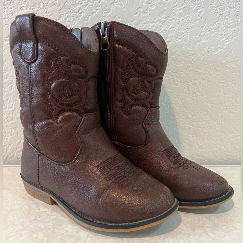 Super cute Cat & Jack Brown Cowboy Boots Toddler 10